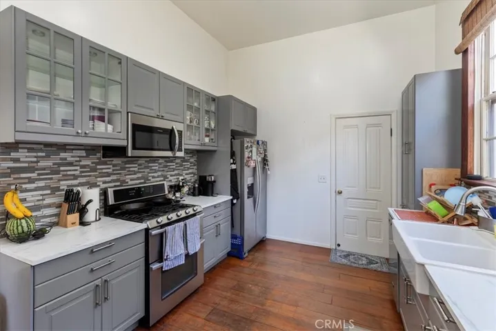 3820 Ridge Road, Riverside, California 92501