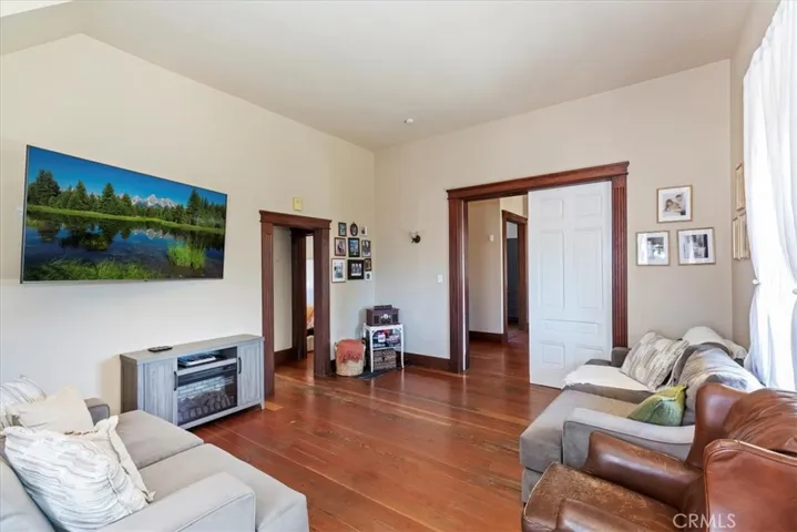 3820 Ridge Road, Riverside, California 92501