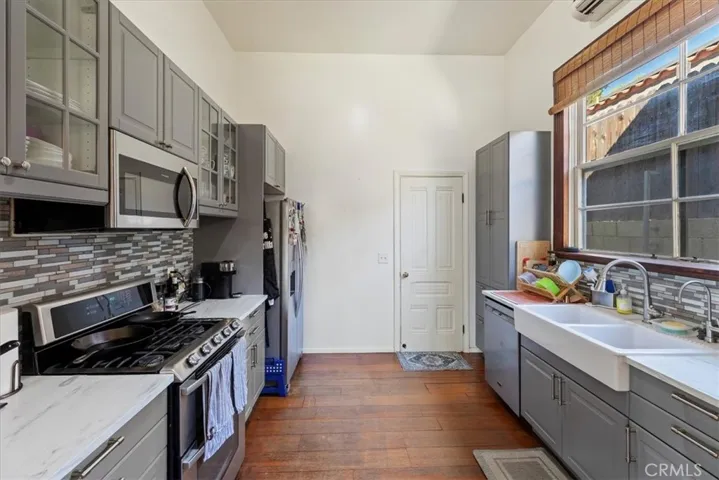 3820 Ridge Road, Riverside, California 92501