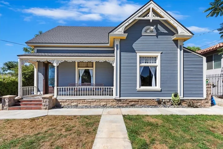 3820 Ridge Road, Riverside, California 92501