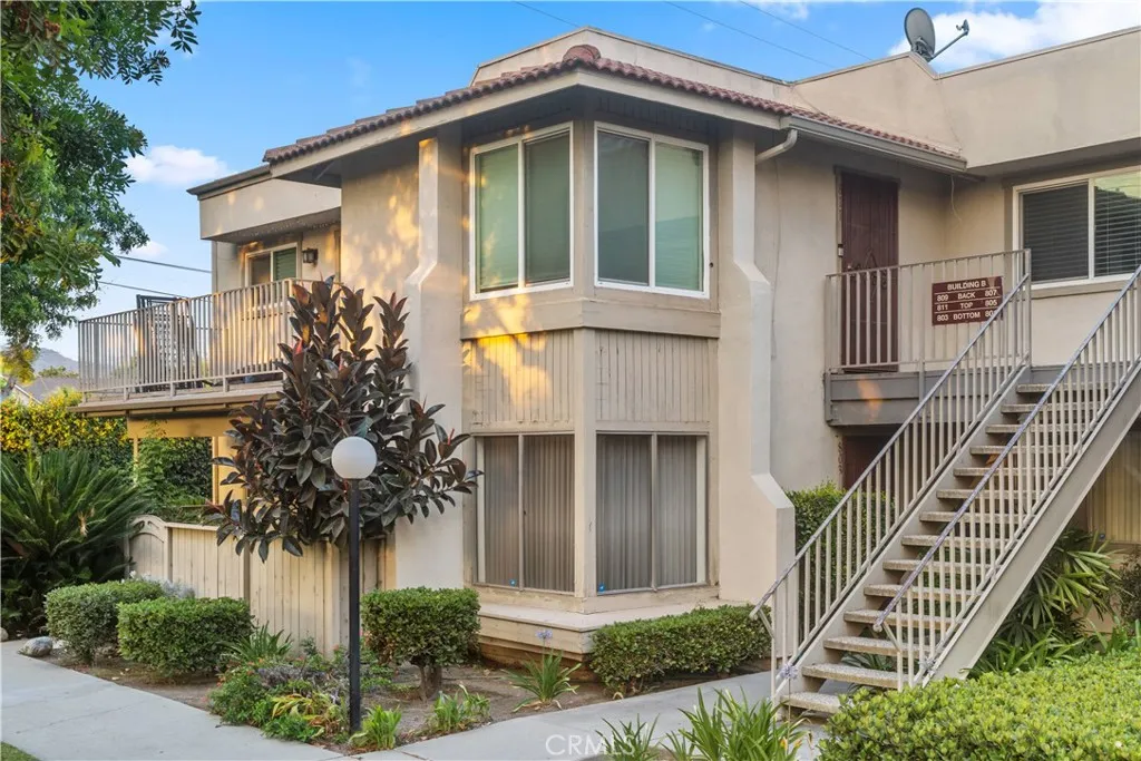 811 Cinnamon Lane, Duarte, California 91010, 2 Bedrooms Bedrooms, ,2 BathroomsBathrooms,Residential,For Sale,Cinnamon,PF25158311