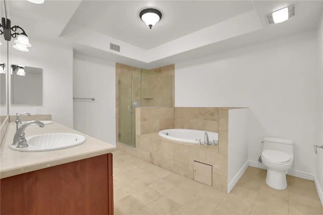 8555 Cashio Street 203, Los Angeles, California 90035 home-pic-48