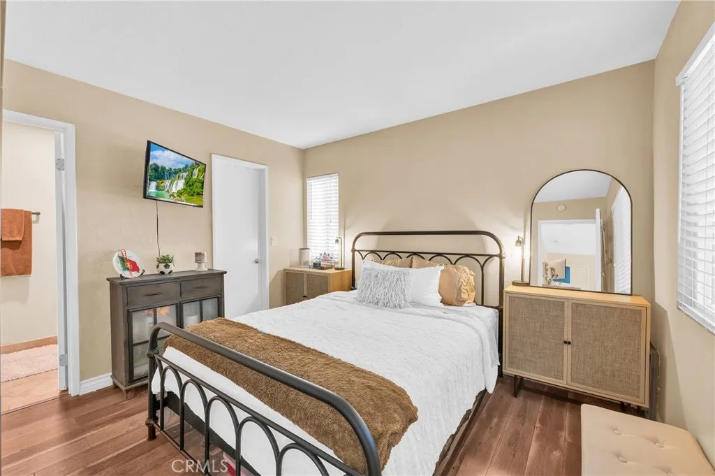 3647 Oak Creek Drive C, Ontario, California 91761 home-pic-11