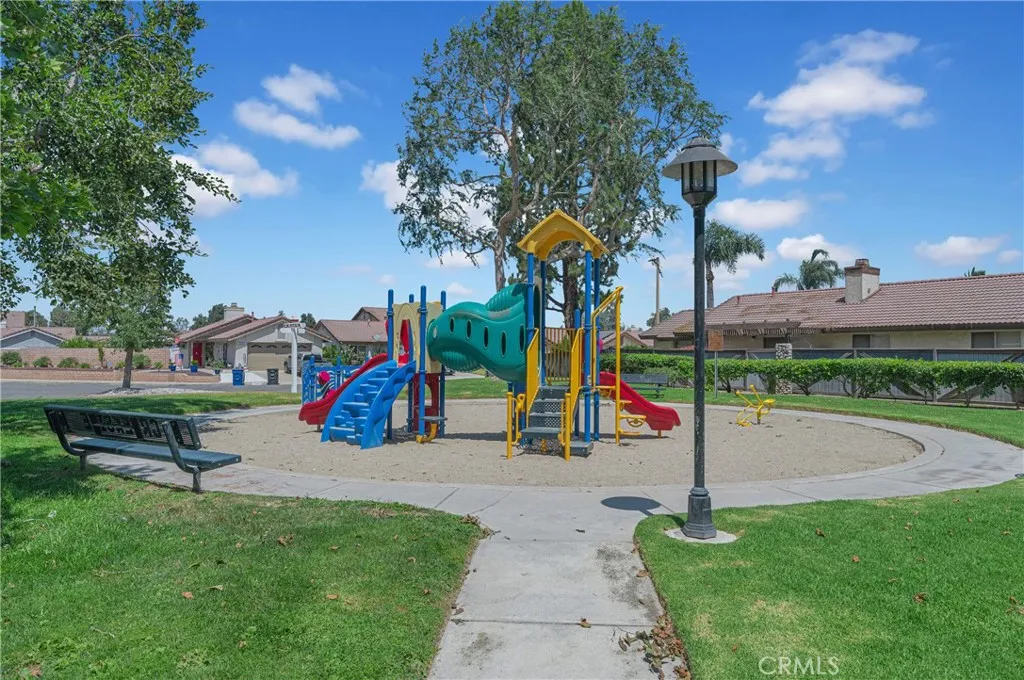 3647 Oak Creek Drive C, Ontario, California 91761 home-pic-28