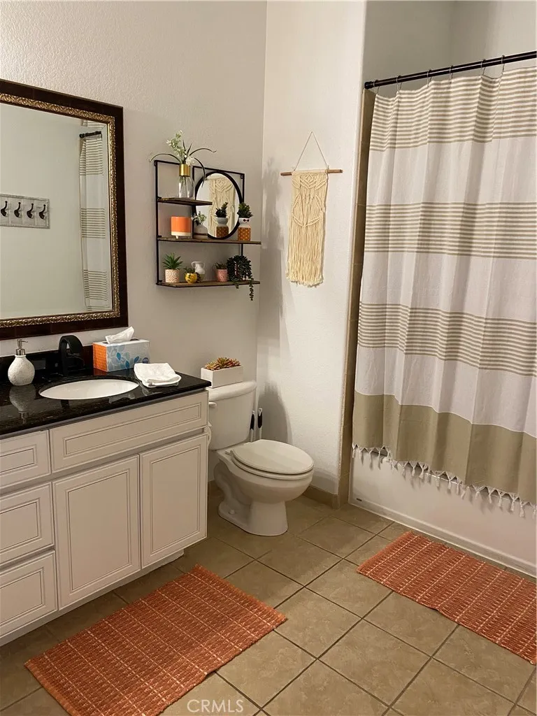 50670 Santa Rosa 2, La Quinta, California 92253 home-pic-9