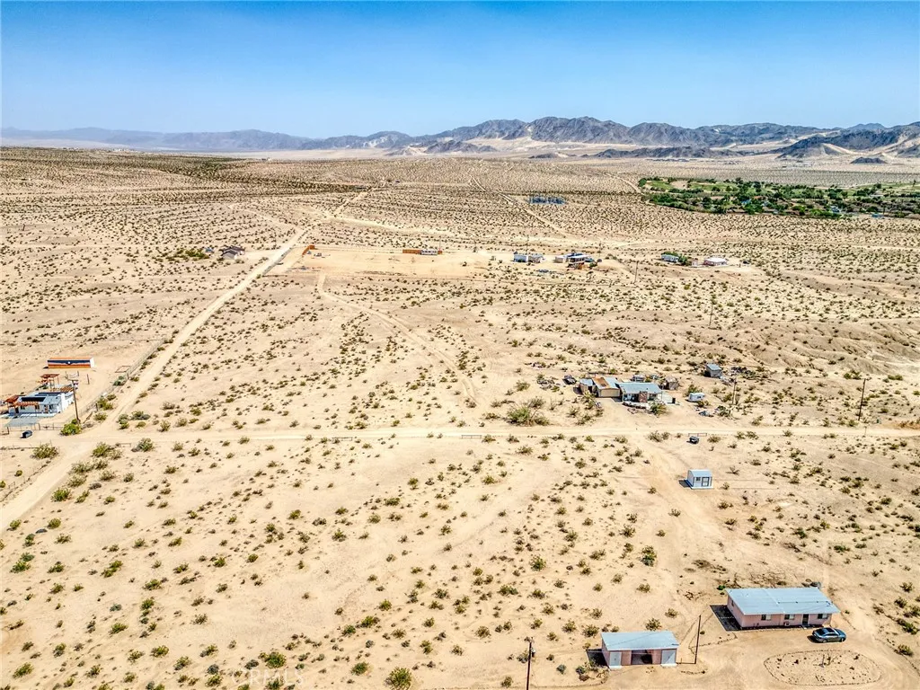 72082 Winters Road, 29 Palms, California 92277 home-pic-30