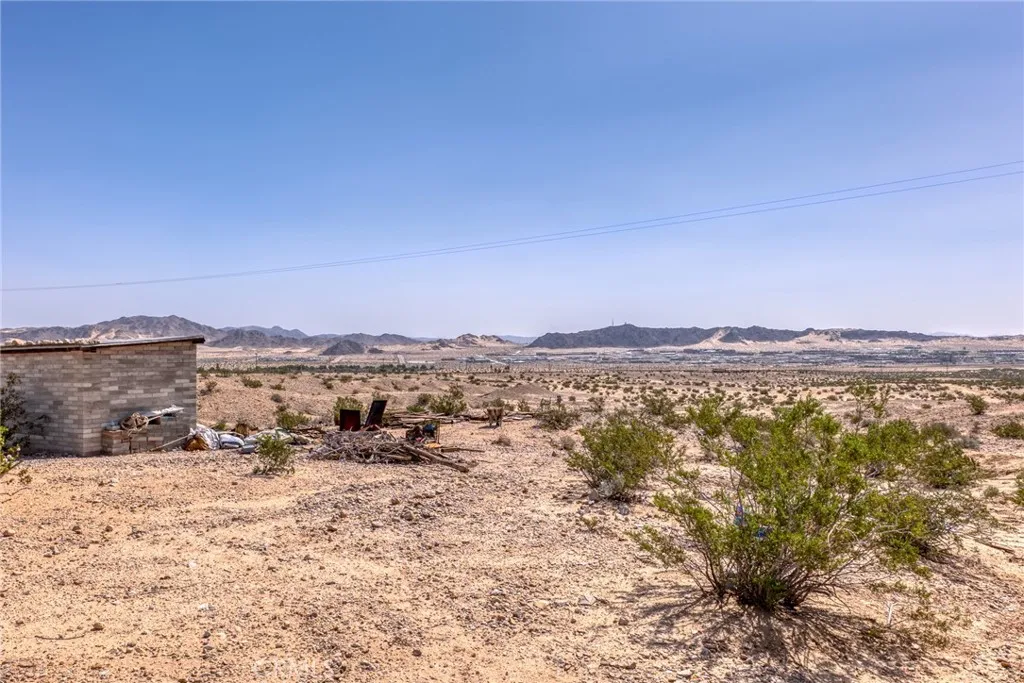 72082 Winters Road, 29 Palms, California 92277 home-pic-37