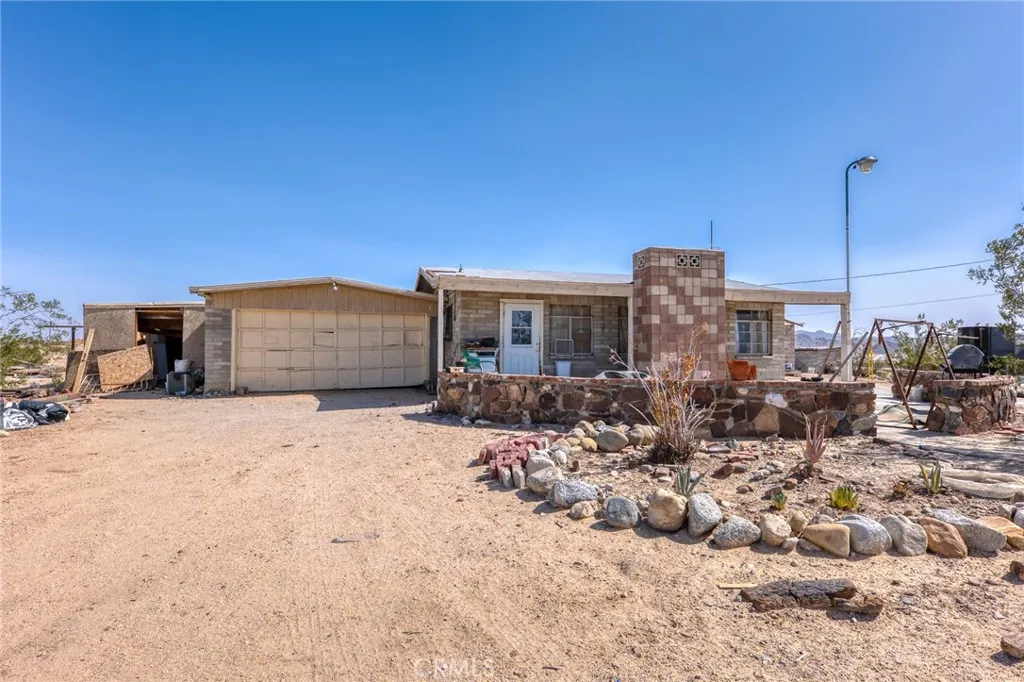 72082 Winters Road, 29 Palms, California 92277 home-pic-0
