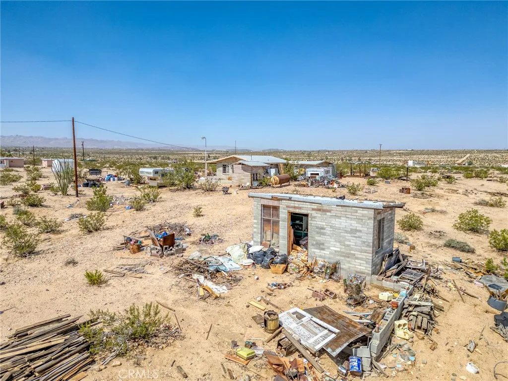 72082 Winters Road, 29 Palms, California 92277 home-pic-18