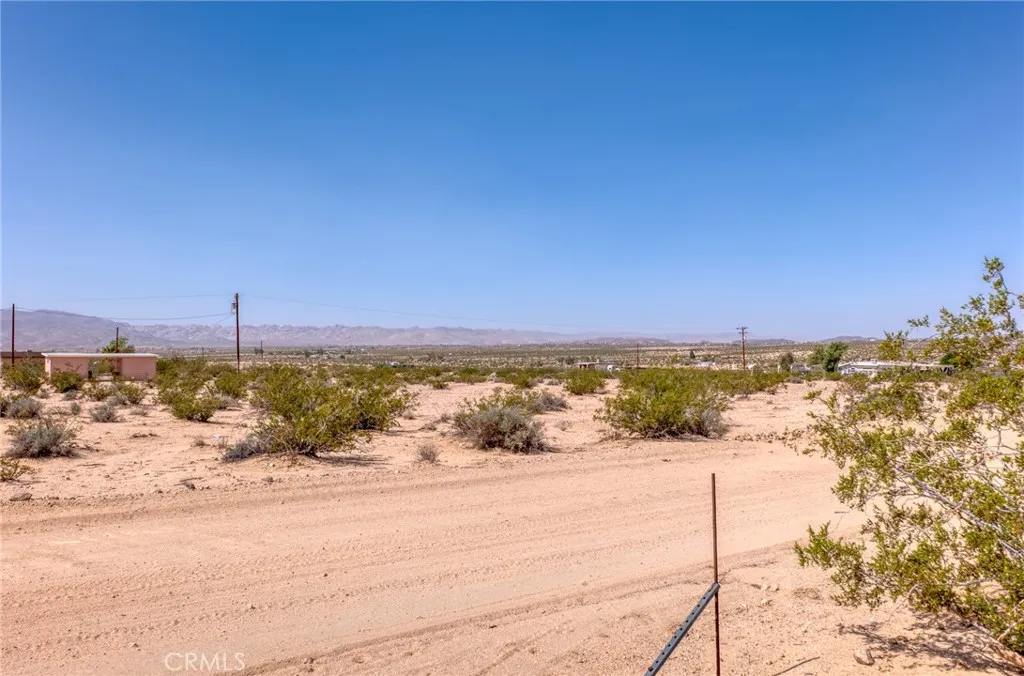 72082 Winters Road, 29 Palms, California 92277 home-pic-38