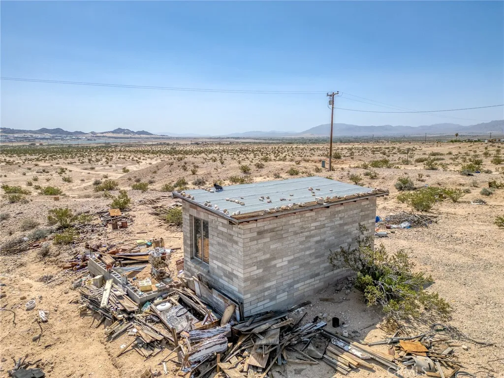 72082 Winters Road, 29 Palms, California 92277 home-pic-19