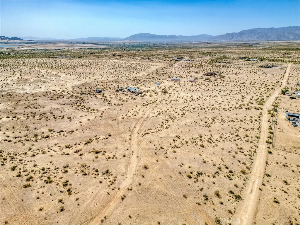72082 Winters Road, 29 Palms, California 92277 home-pic-26