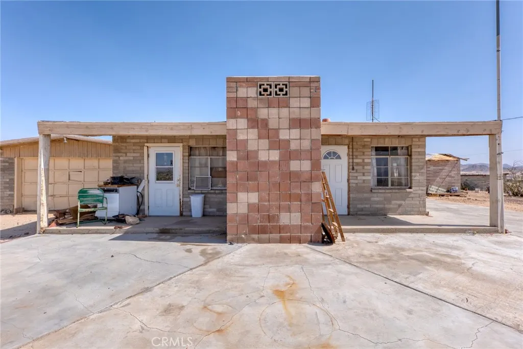 72082 Winters Road, 29 Palms, California 92277 home-pic-1