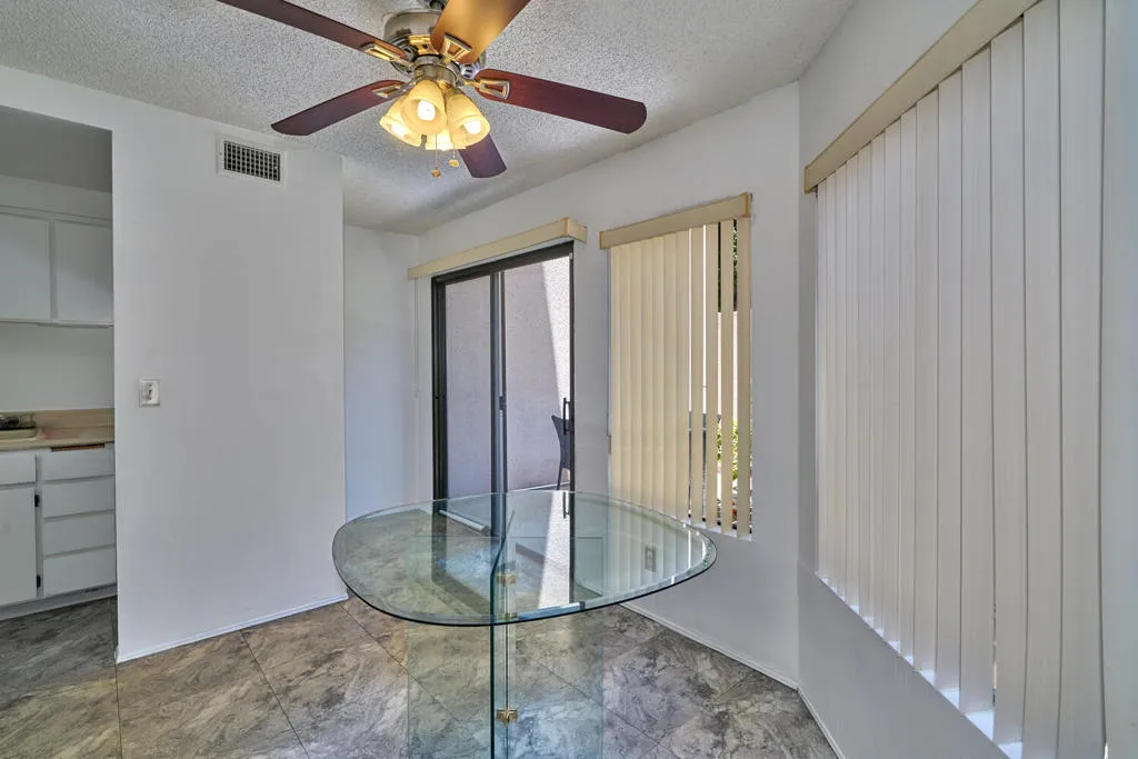 414 W Village Square, Palm Springs, California 92262 home-pic-3
