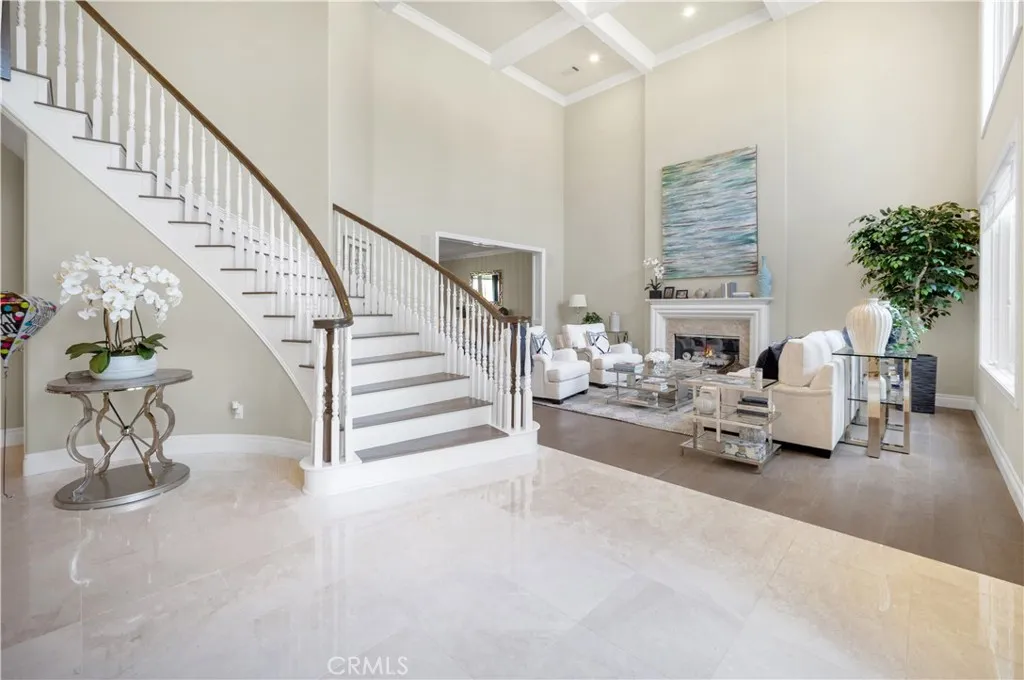 gallery-image 4
