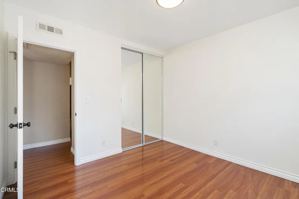 9503 Via Venezia, Burbank, California 91504 home-pic-24