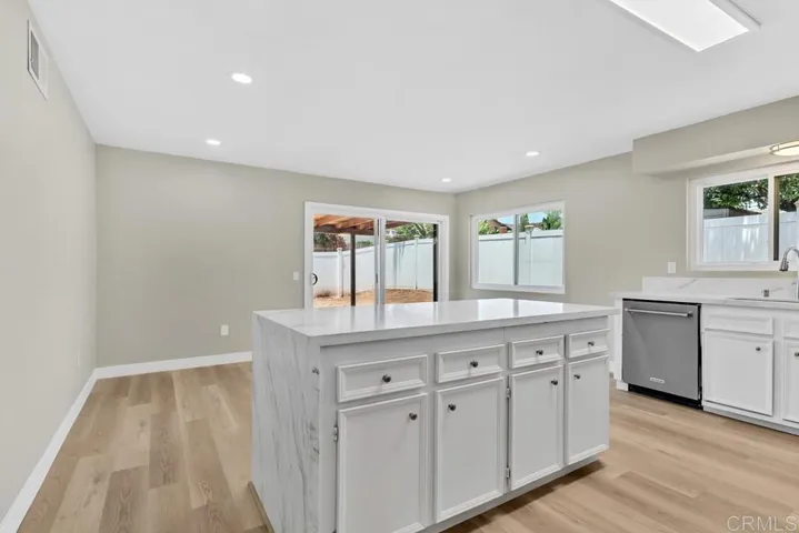 10758 Princess Arlene Drive, Santee, California 92071