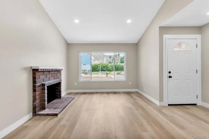 10758 Princess Arlene Drive, Santee, California 92071