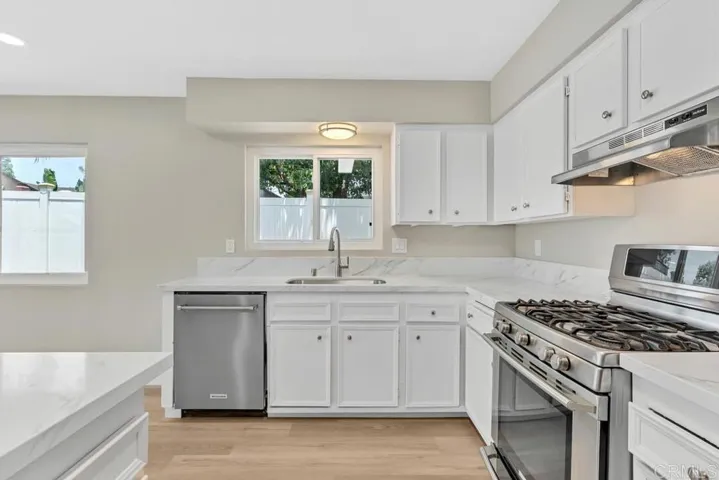 10758 Princess Arlene Drive, Santee, California 92071