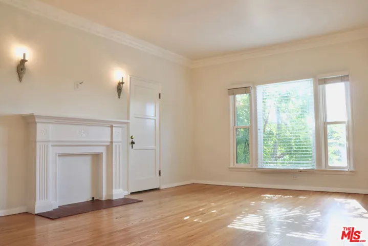 6915 Fountain Avenue, Los Angeles, California 90028