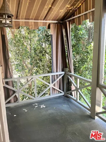 6915 Fountain Avenue, Los Angeles, California 90028