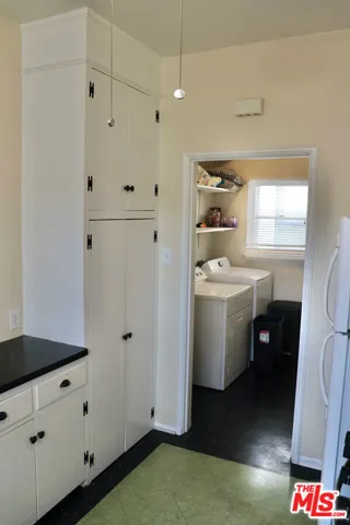 6915 Fountain Avenue, Los Angeles, California 90028