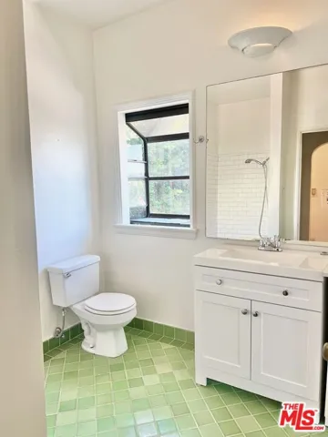 6915 Fountain Avenue, Los Angeles, California 90028