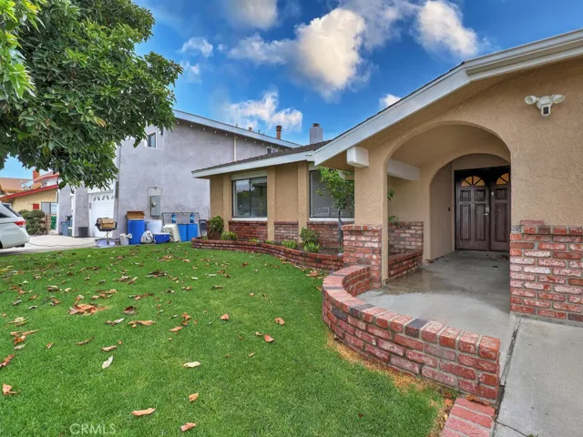 13401 Shooting Star Circle, Westminster, California 92683