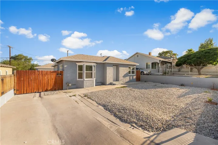 16785 Tracy Street, Victorville, California 92395