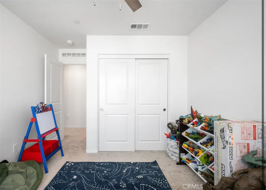 2502 Gunner Ridge Way, Rialto, California 92377 home-pic-33