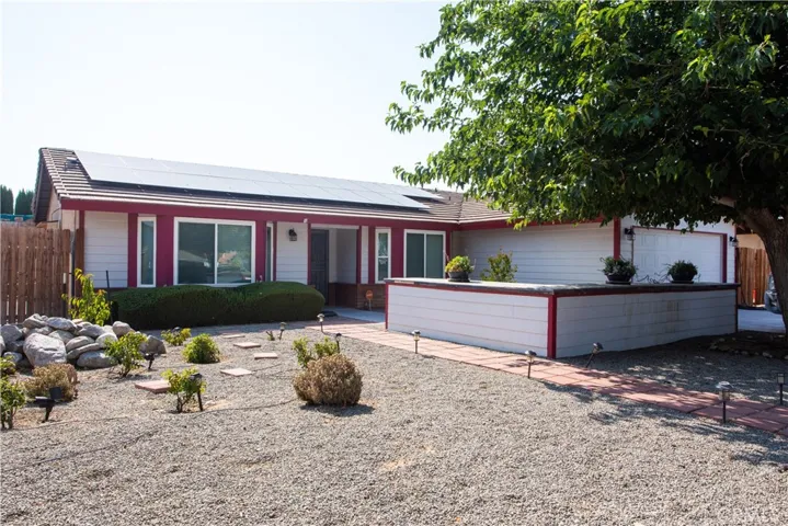 11957 Wapato Road, Apple Valley, California 92308