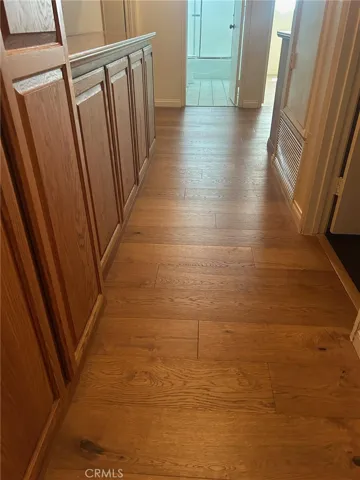 Beautiful Wood floor FR Entry and Hallway.