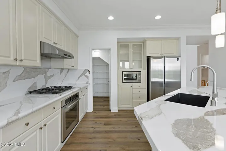 Kitchen 3