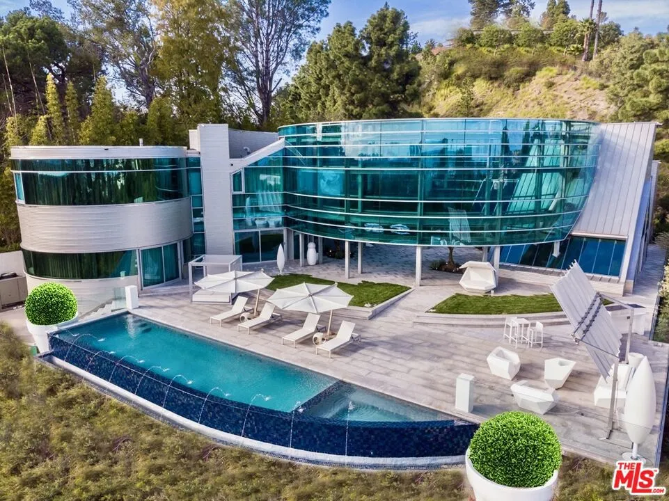 1169 Loma Linda Drive, Beverly Hills, California 90210, 6 Bedrooms Bedrooms, ,7 BathroomsBathrooms,Residential Lease,For Rent,Loma Linda,25564593