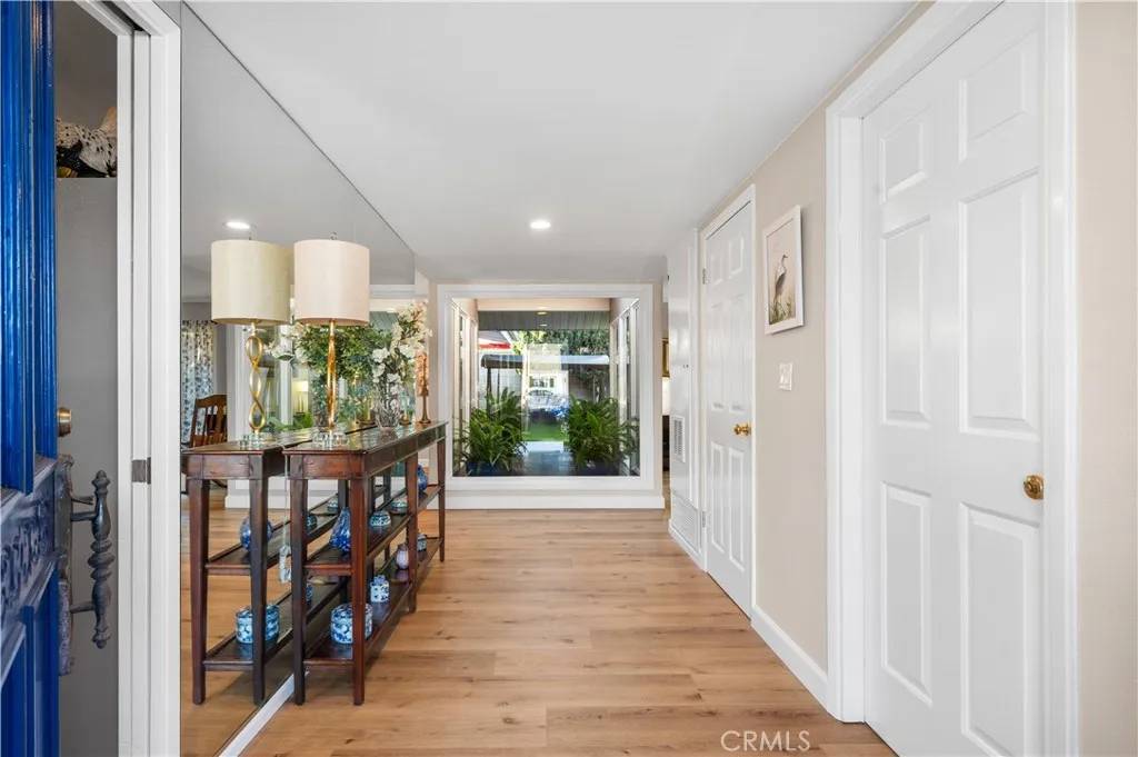 17281 Roseleaf Avenue, Tustin, California 92780 home-pic-4