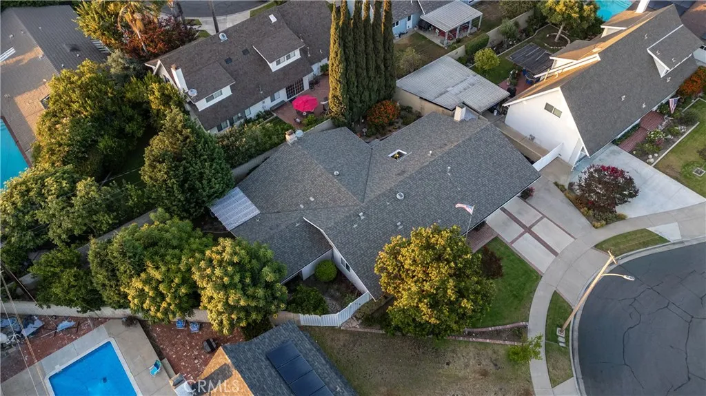 17281 Roseleaf Avenue, Tustin, California 92780 home-pic-57