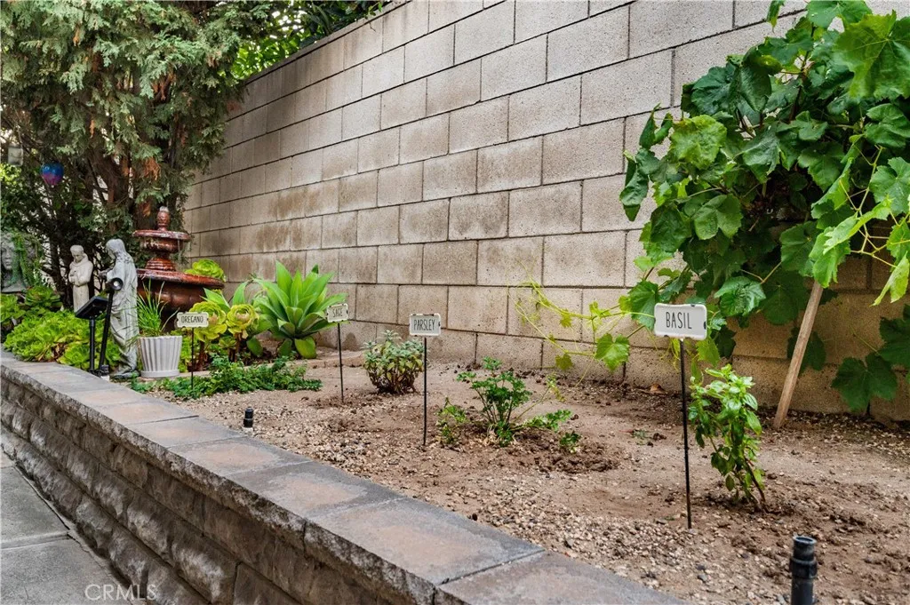 17281 Roseleaf Avenue, Tustin, California 92780 home-pic-50