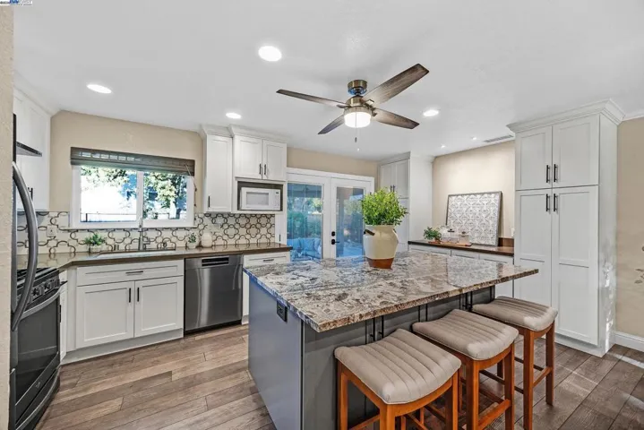 486 Hillcrest Ave, Livermore, California 94550