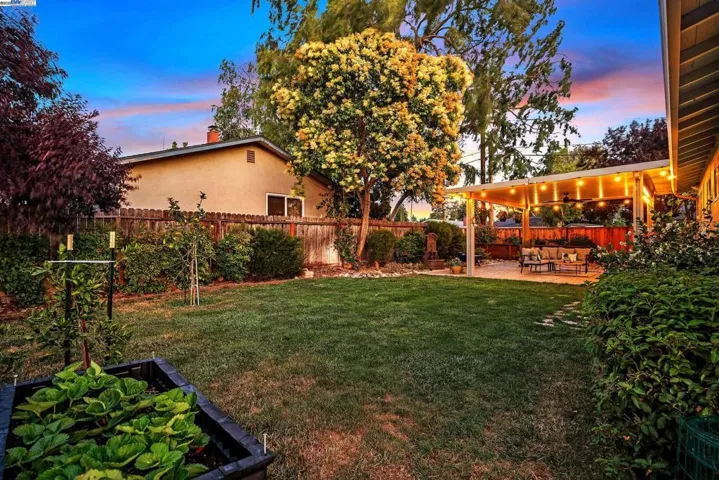 486 Hillcrest Ave, Livermore, California 94550