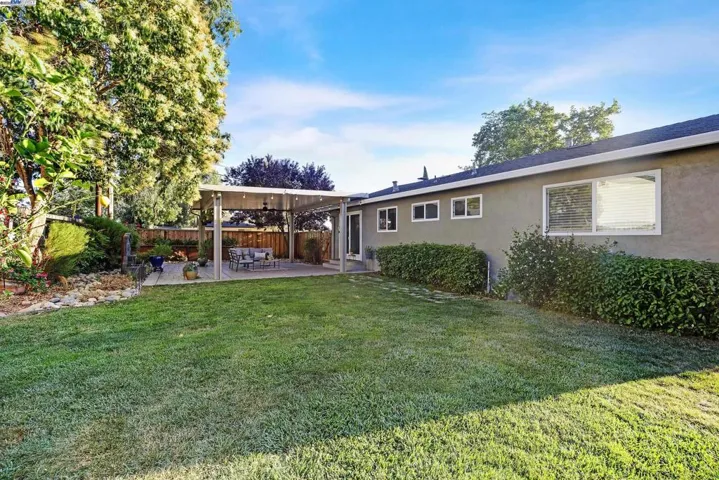 486 Hillcrest Ave, Livermore, California 94550