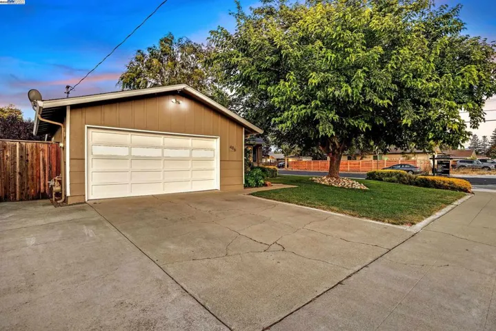 486 Hillcrest Ave, Livermore, California 94550