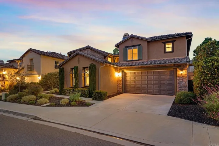 880 Summer Moon Road, San Marcos, California 92078