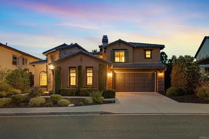 880 Summer Moon Road, San Marcos, California 92078