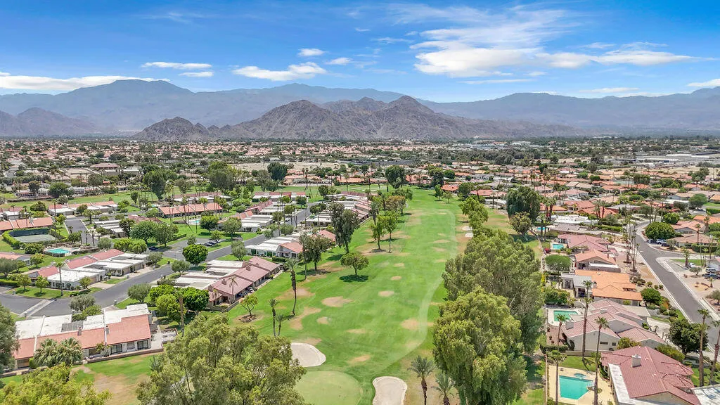 78750 Martinique Drive, Indio, California 92203 home-pic-51