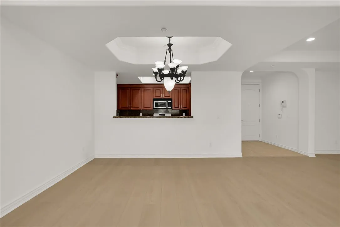 8555 Cashio Street 203, Los Angeles, California 90035 home-pic-20