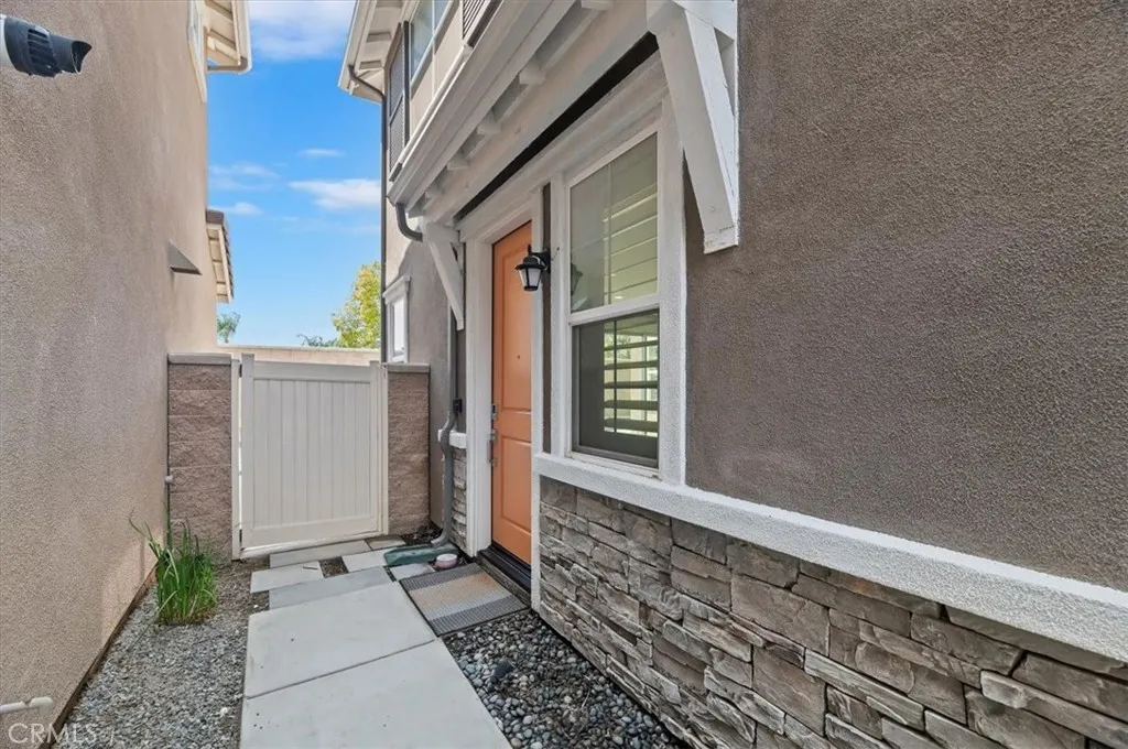 13893 La Pradera Way, Eastvale, California 92880 home-pic-4
