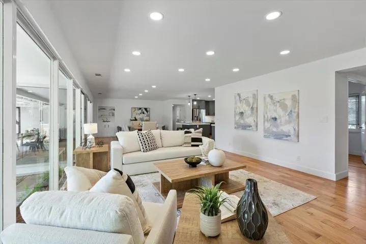 190 W San Martin Avenue, San Martin, California 95046