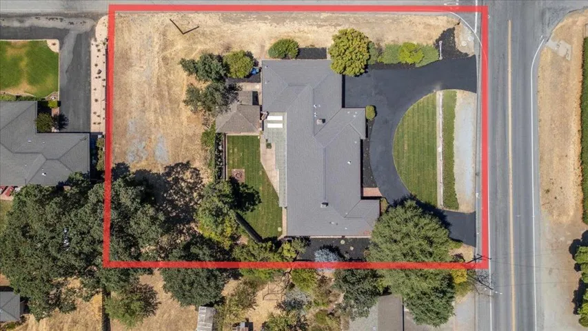 190 W San Martin Avenue, San Martin, California 95046