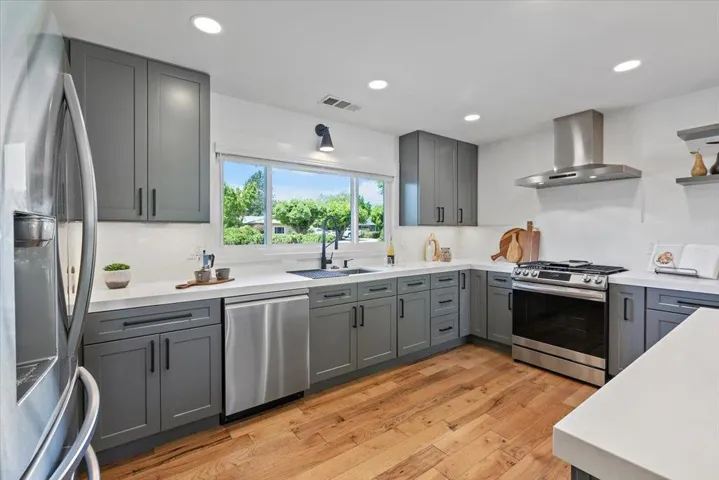 190 W San Martin Avenue, San Martin, California 95046