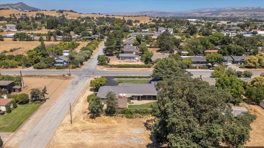 190 W San Martin Avenue, San Martin, California 95046